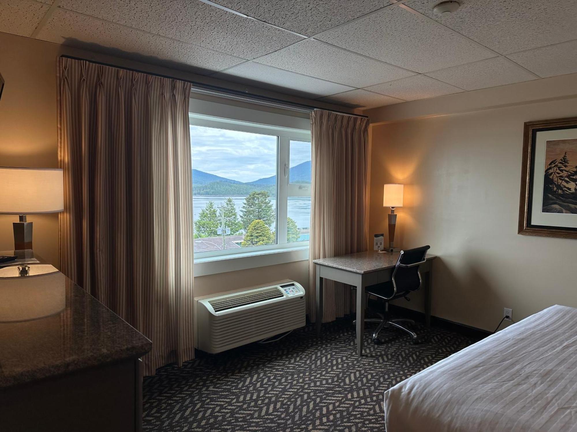 Prestige Oceanview Hotel Prince Rupert Exterior photo