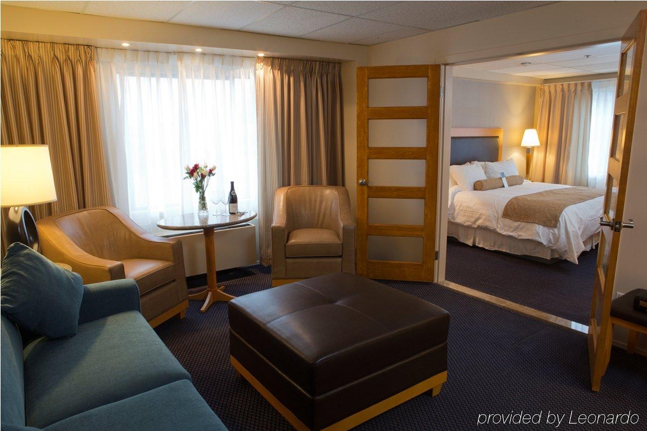 Prestige Oceanview Hotel Prince Rupert Exterior photo