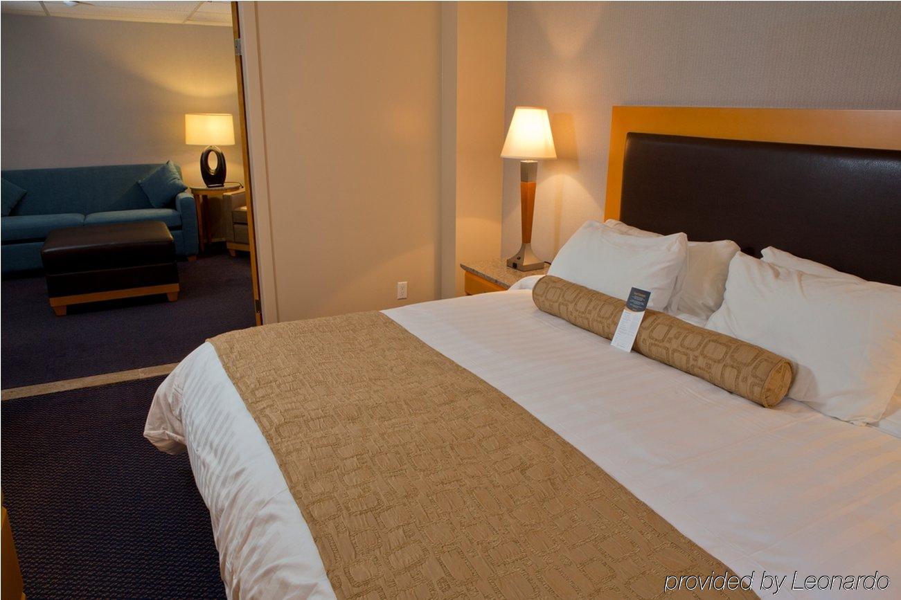 Prestige Oceanview Hotel Prince Rupert Exterior photo